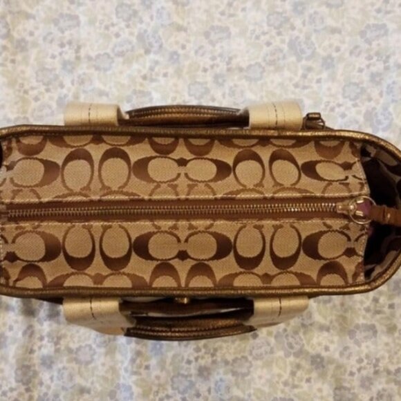 Brown signature patchwork Coach tote Handbag - Picture 6 of 7